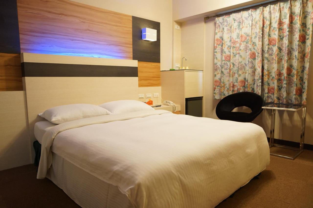 Ying Dai Hotel Ταϊνάν Εξωτερικό φωτογραφία